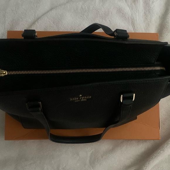 Kate Spade Black Tote Bag w/matching wallet - Picture 9 of 16